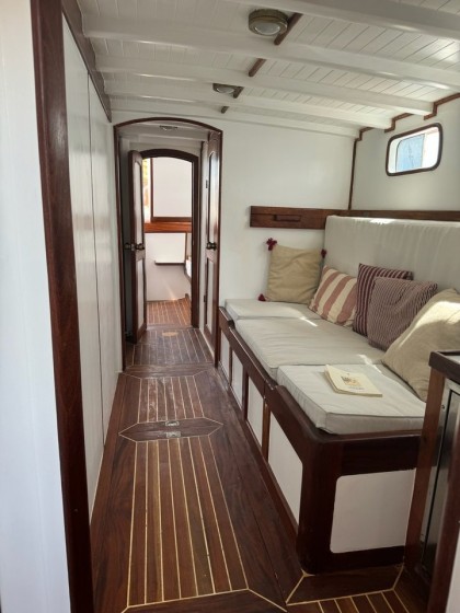 Motor sailer - Boatscribe.com