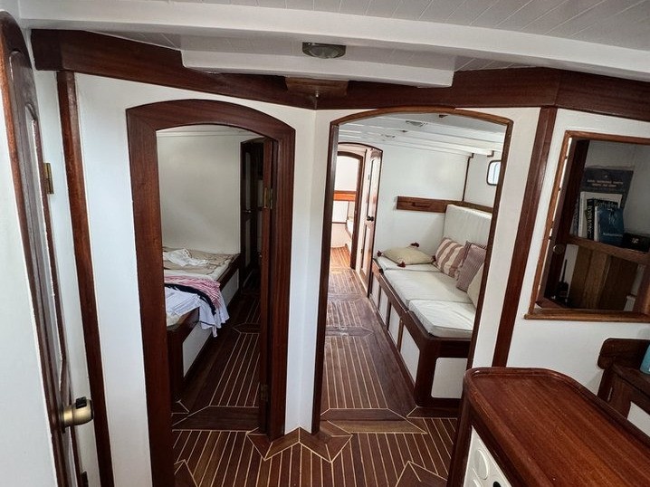 Motor sailer - Boatscribe.com