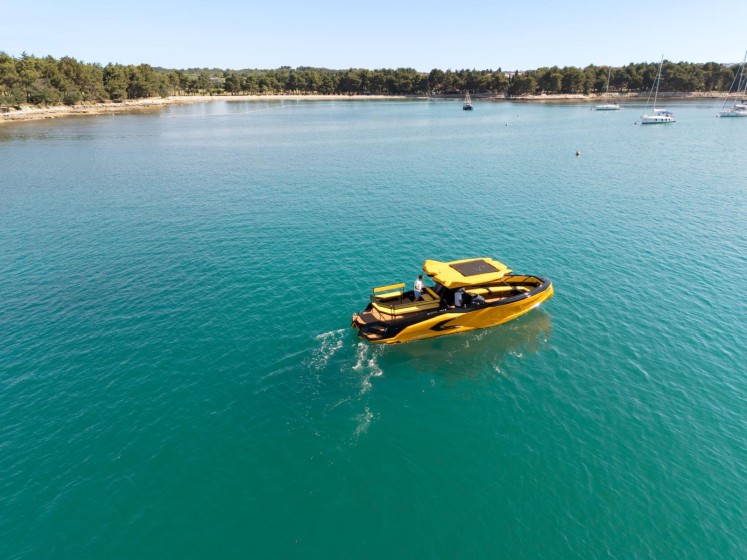 Motorboat - Boatscribe.com