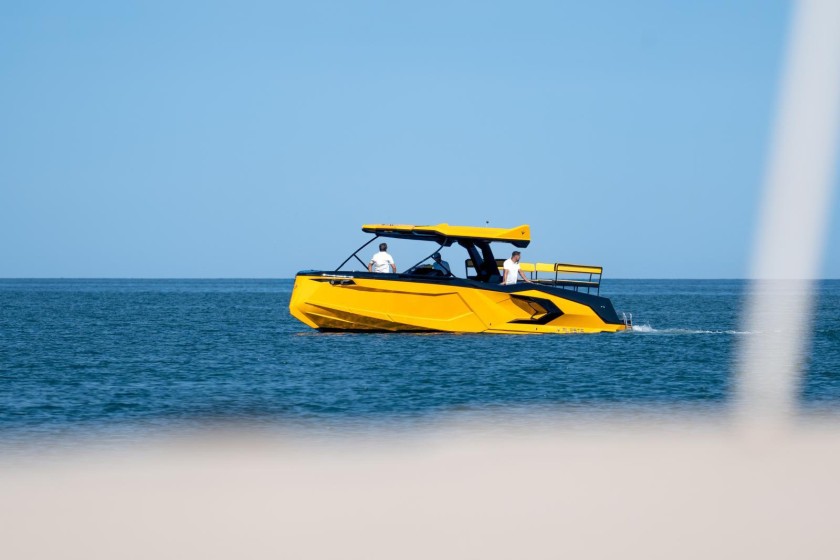 Motorboat - Boatscribe.com