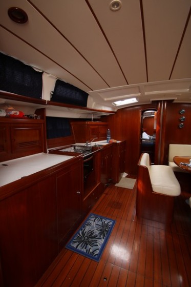 Oceanis 473 - Boatscribe.com