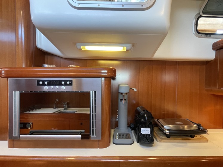 Beneteau 57 - Boatscribe.com