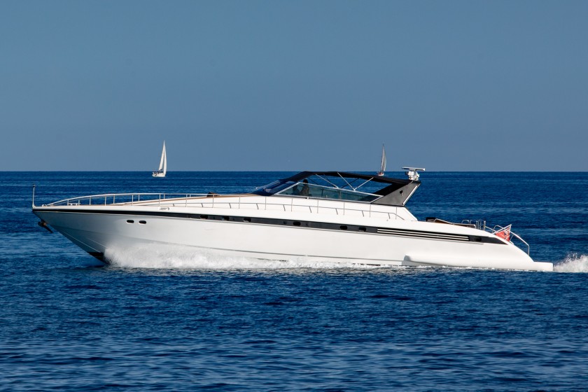 Leopard 24M - Boatscribe.com