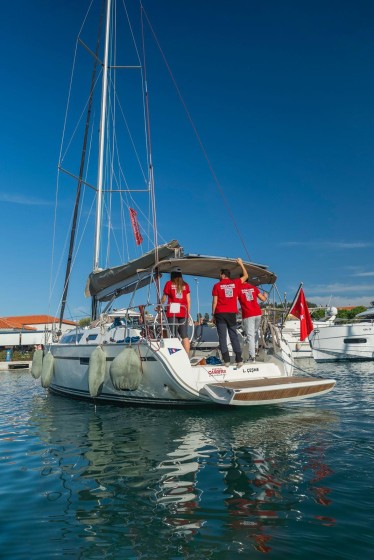 Bavaria Cruiser 41S - Boatscribe.com