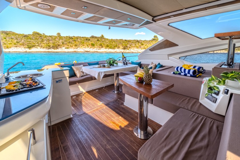 Cranchi 56 - Boatscribe.com