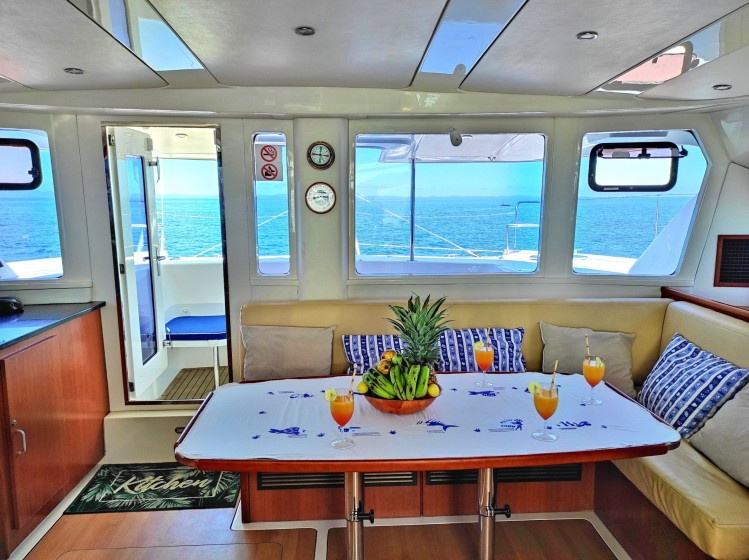 Leopard 44 - Boatscribe.com