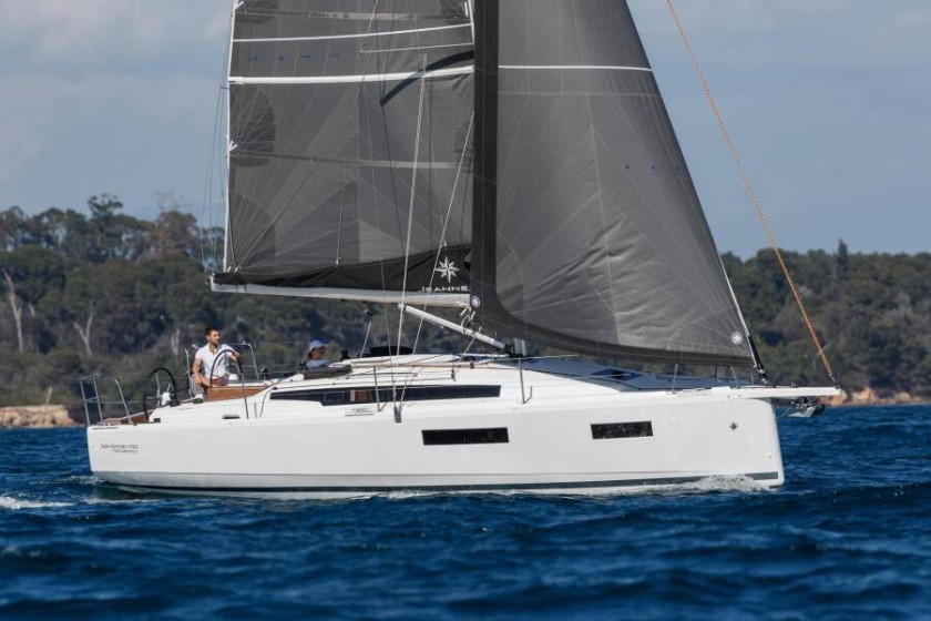 Sun Odyssey 350 - Boatscribe.com