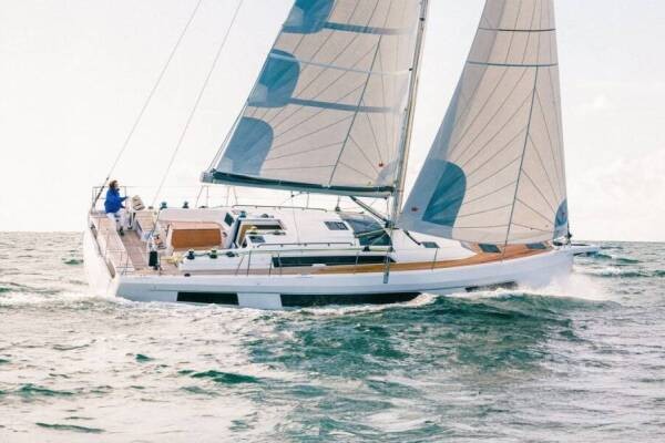 Dufour 44 - Boatscribe.com