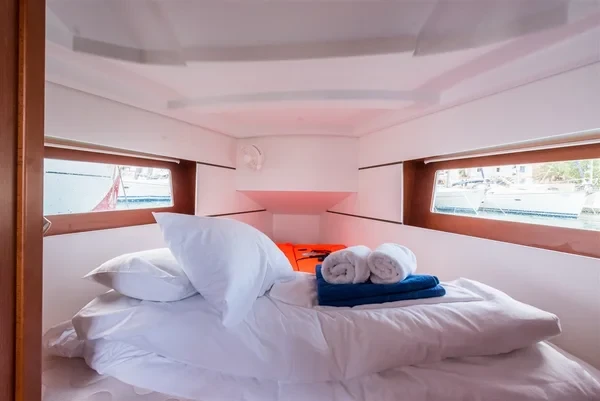 Oceanis 35.1 - Boatscribe.com