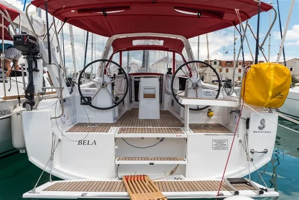 Oceanis 35.1 - Boatscribe.com