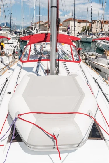 Oceanis 45 - Boatscribe.com