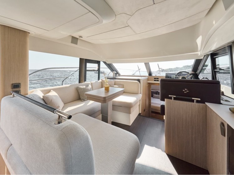 Prestige F4.3 - Boatscribe.com