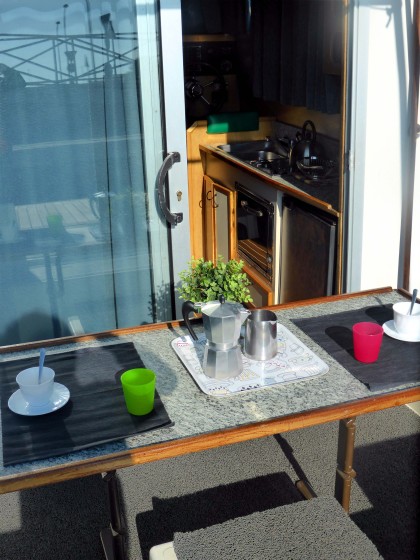 Houseboat - Boatscribe.com