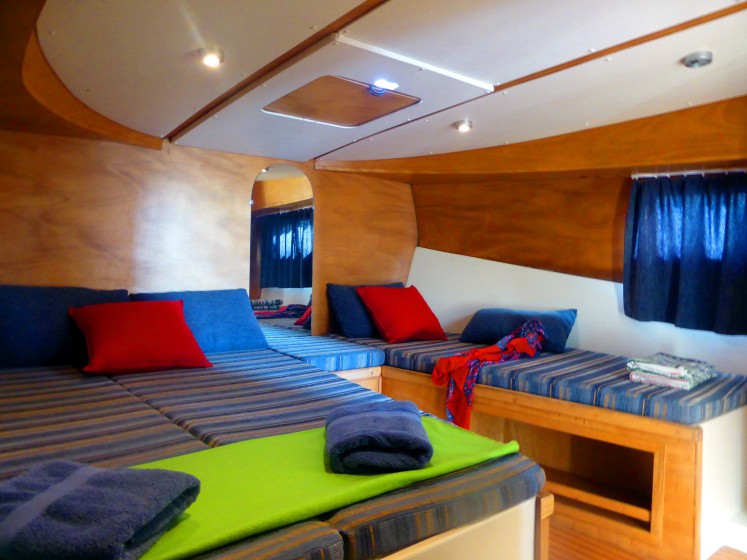 Houseboat - Boatscribe.com