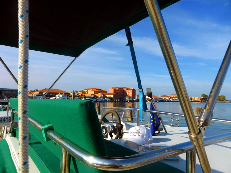 Houseboat - Boatscribe.com