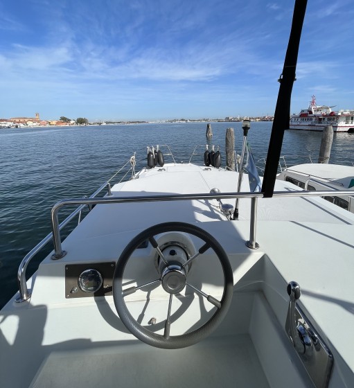 Houseboat - Boatscribe.com