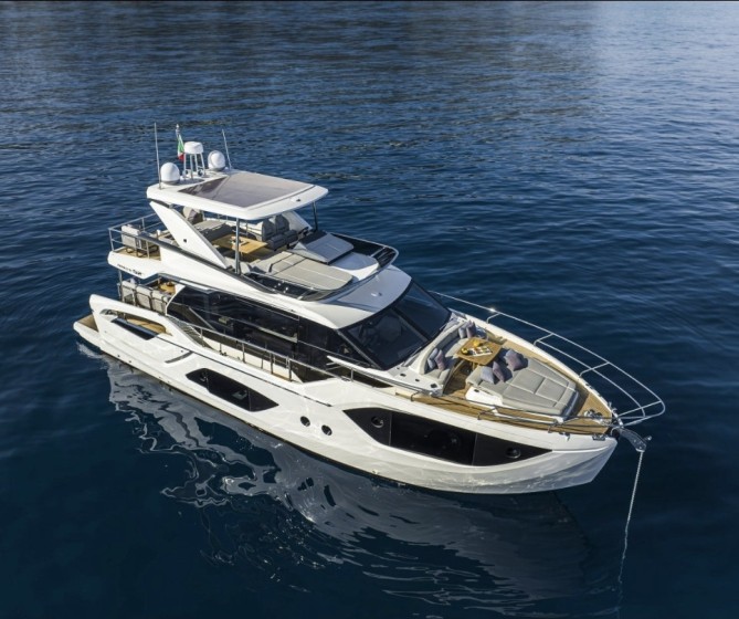 Absolute 58 - Boatscribe.com
