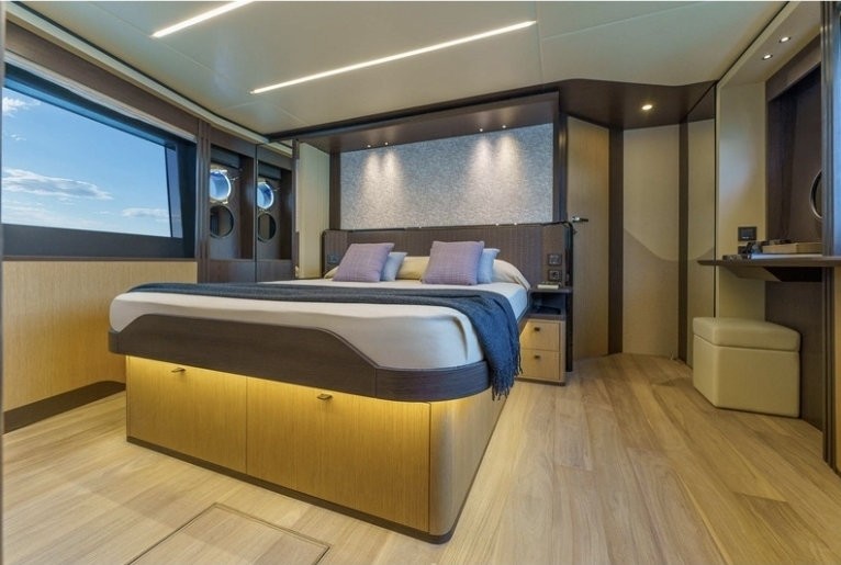 Absolute 58 - Boatscribe.com