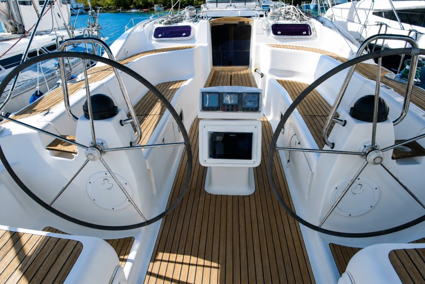 Bavaria Vision 50 - Boatscribe.com