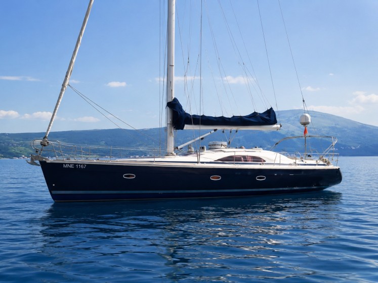 Bavaria Vision 50 - Boatscribe.com