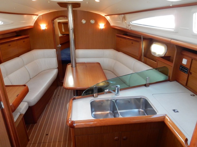 Sun Odyssey 37 - Boatscribe.com