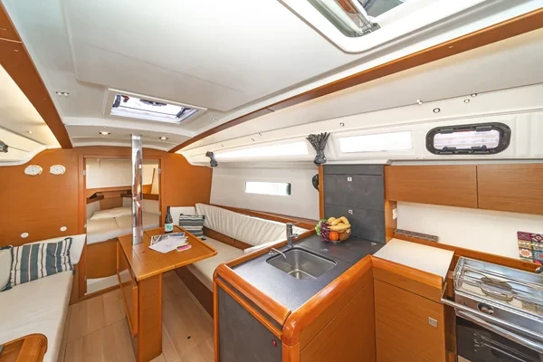 Sun Odyssey 349 - Boatscribe.com