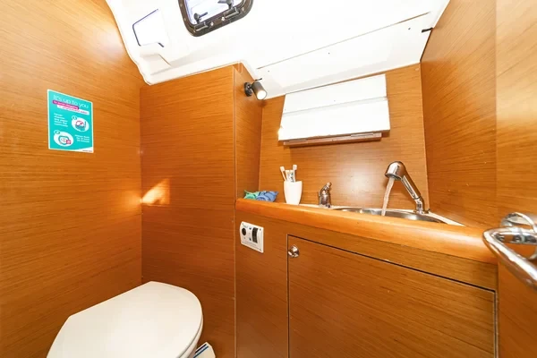 Sun Odyssey 349 - Boatscribe.com
