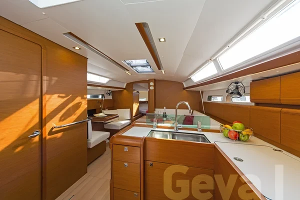 Sun Odyssey 419 - Boatscribe.com