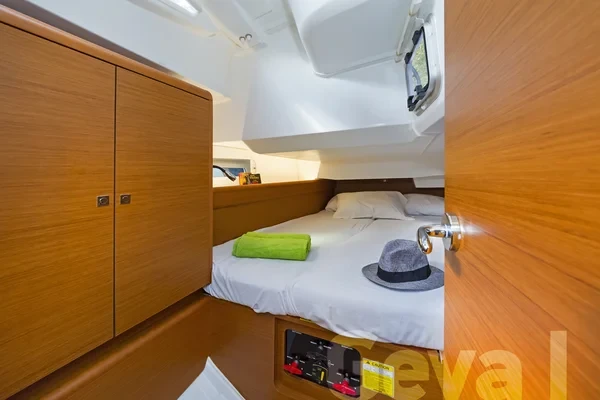 Sun Odyssey 419 - Boatscribe.com