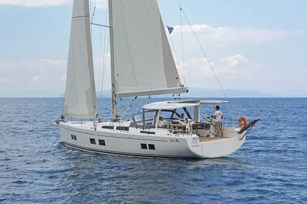 Hanse 548 - Boatscribe.com