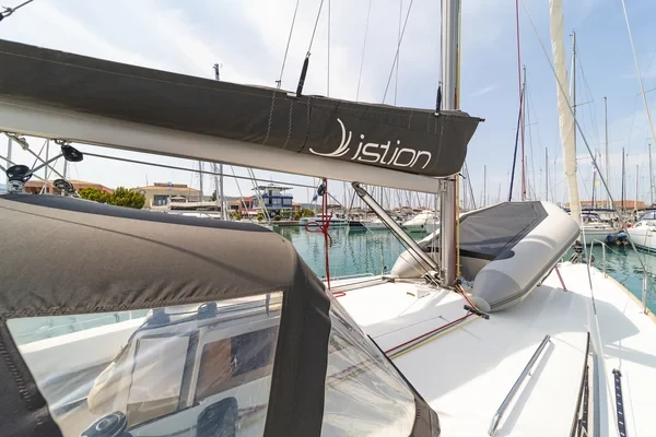 Oceanis 38.1 - Boatscribe.com