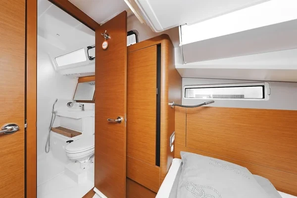 Sun Odyssey 440 - Boatscribe.com