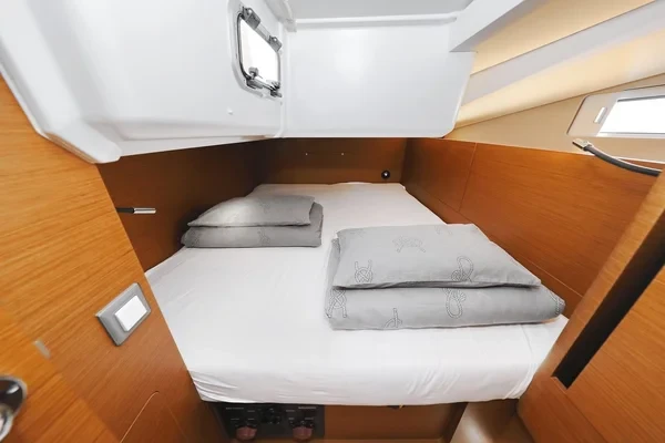 Sun Odyssey 440 - Boatscribe.com