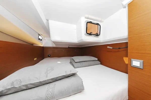 Sun Odyssey 440 - Boatscribe.com