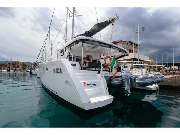 Lagoon 450 - Boatscribe.com