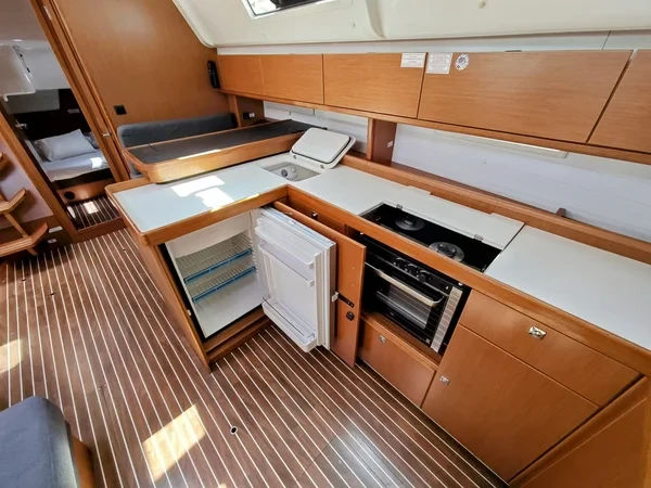 Bavaria 51 Cruiser - Boatscribe.com