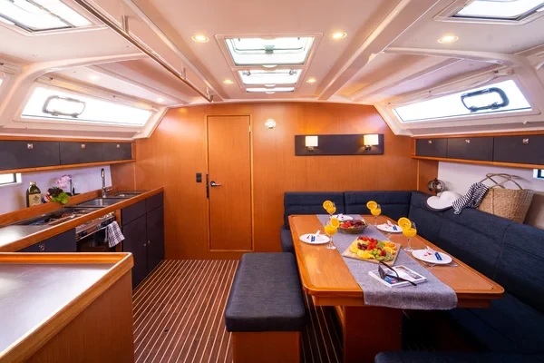 Bavaria 46 Cruiser - Boatscribe.com