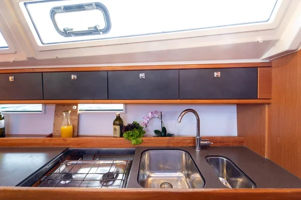 Bavaria 46 Cruiser - Boatscribe.com