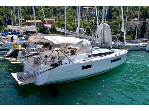 Sun Odyssey 440 - Boatscribe.com