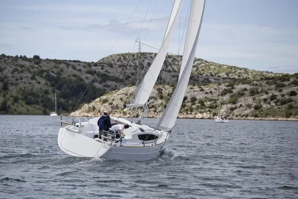 Elan 35 Impression - Boatscribe.com