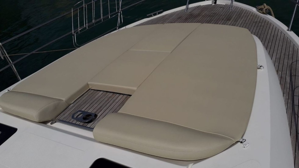 Bavaria 43 Sport - Boatscribe.com