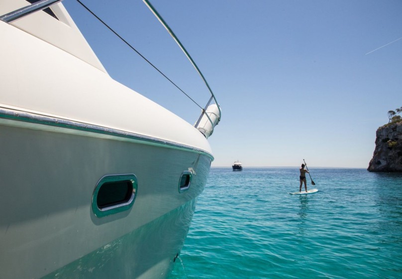 Bavaria 43 Sport - Boatscribe.com