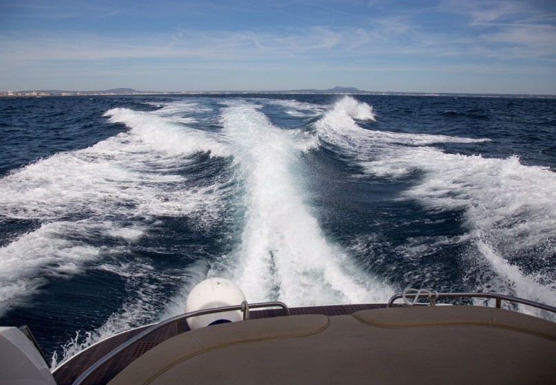 Bavaria 43 Sport - Boatscribe.com