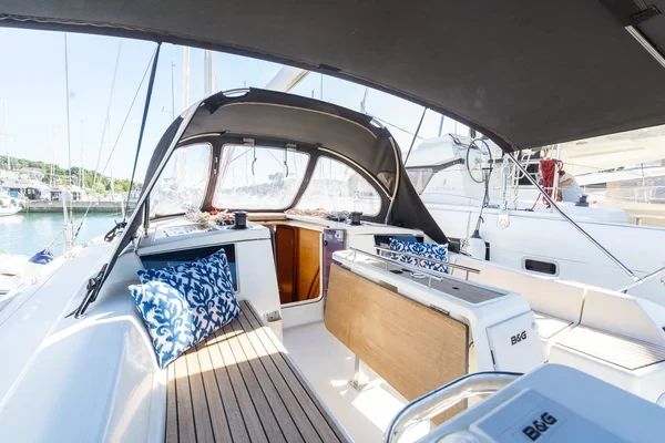 Dufour 360 GL - Boatscribe.com