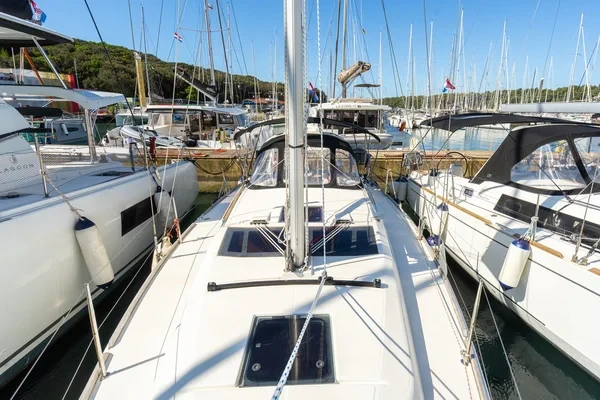 Dufour 360 GL - Boatscribe.com