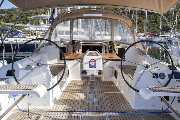 Dufour 382 GL - Boatscribe.com