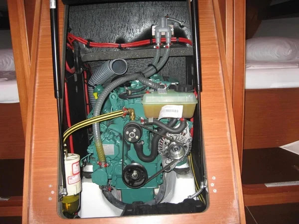 Dufour 382 GL - Boatscribe.com