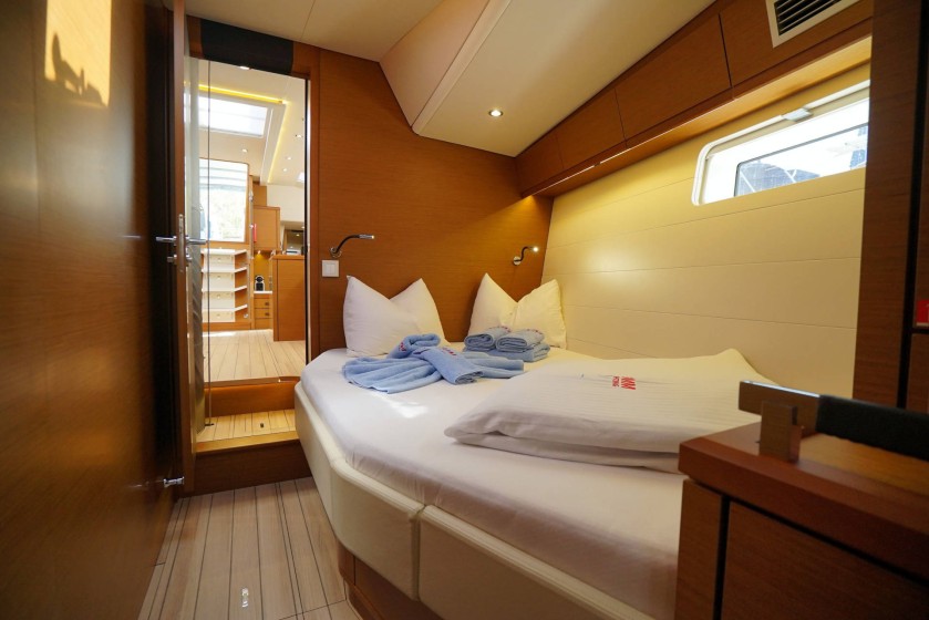 Jeanneau 64 - Boatscribe.com