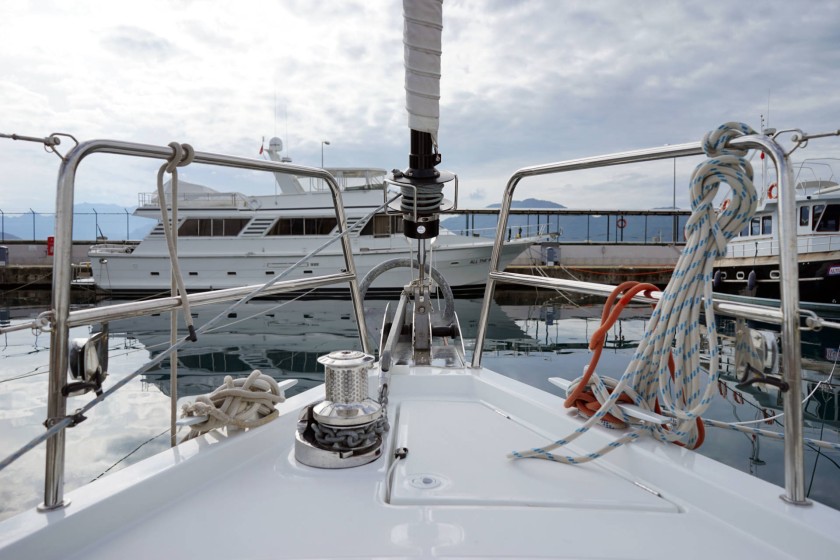 Jeanneau 51 - Boatscribe.com