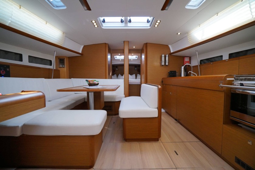 Sun Odyssey 479 - Boatscribe.com